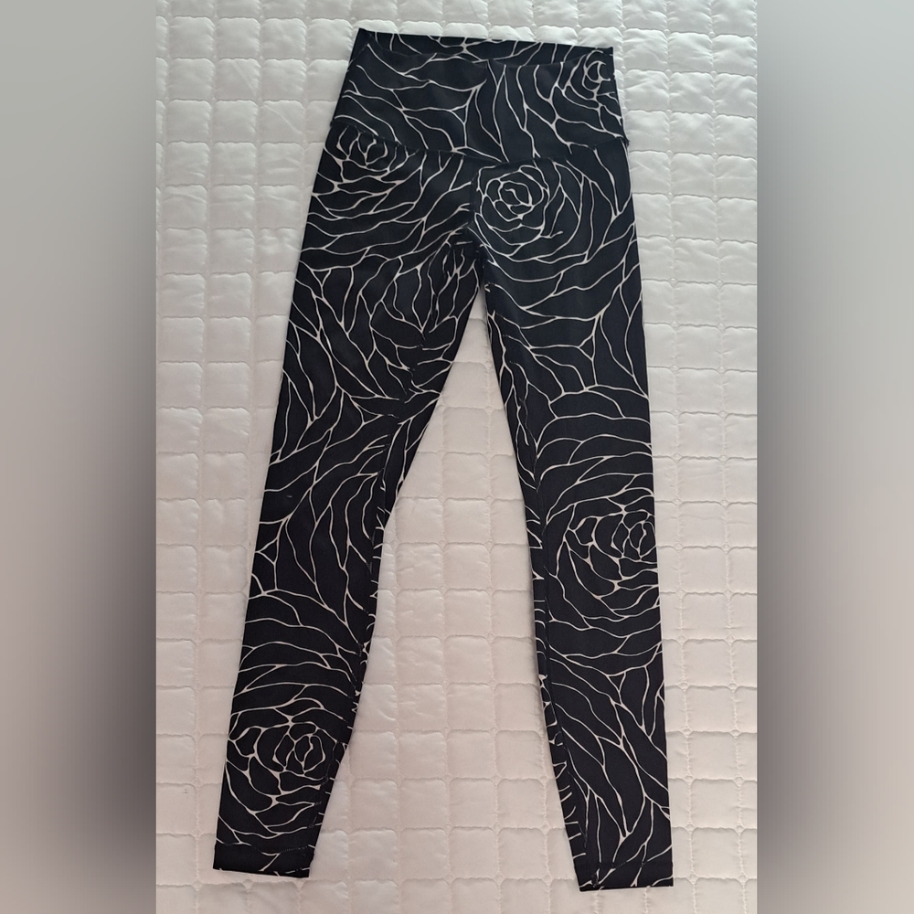 Lululemon Active wear leggings